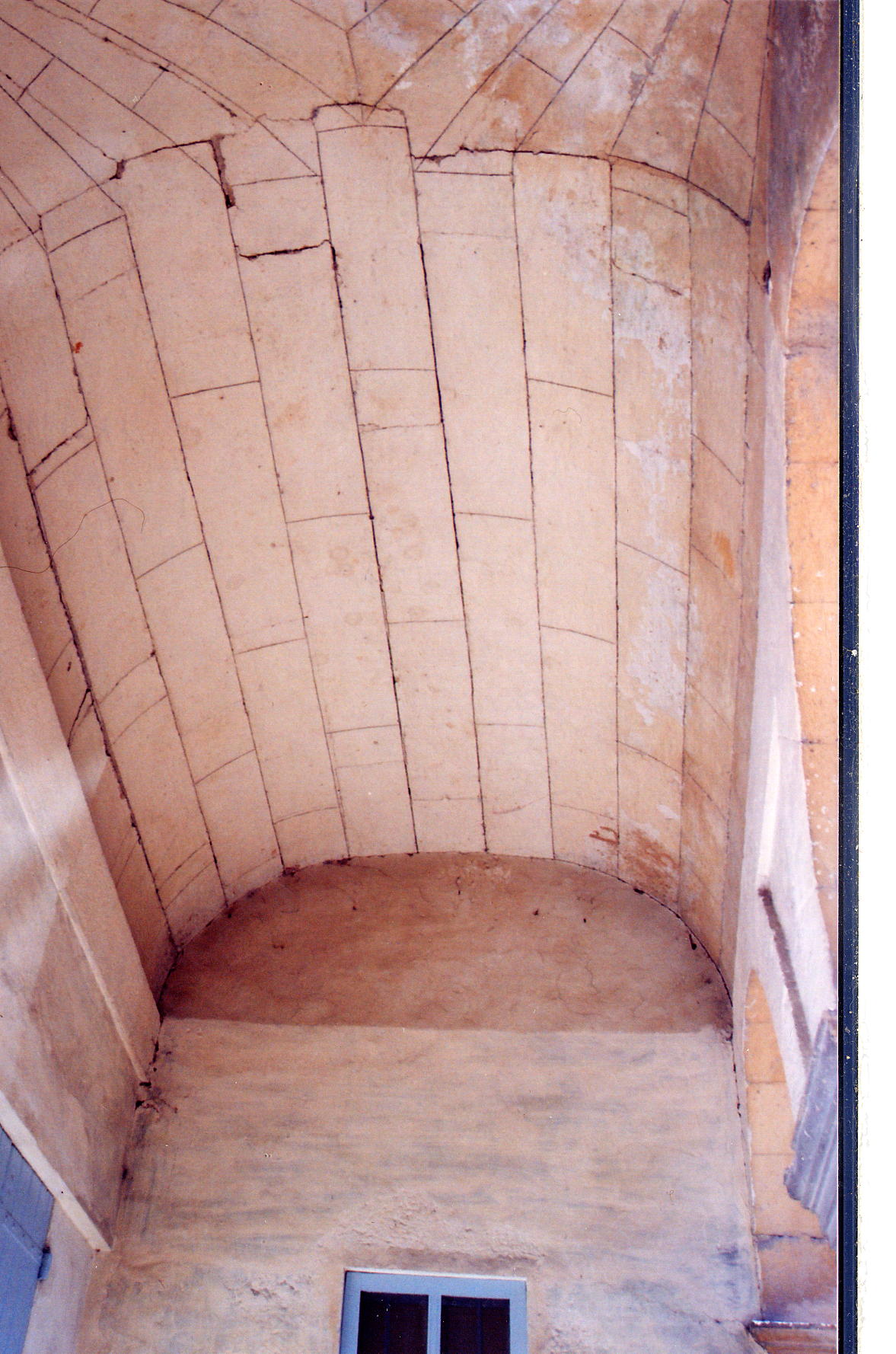 voûte plate de la maison aux colonnes